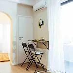 Stunning Views - Location - Netflix + Balcony Apartament