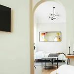 Apartament Stunning Views - Location - Netflix + Balcony