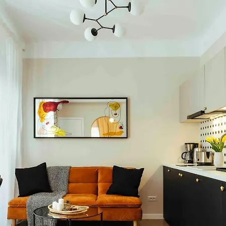 Stunning Views - Location - Netflix + Balcony