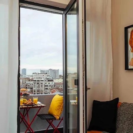 Lägenhet Stunning Views - Location - Netflix + Balcony *