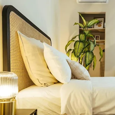 Lägenhet Stunning Views - Location - Netflix + Balcony