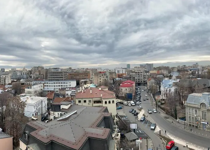 Stunning Views - Location - Netflix + Balcony Apartament Bukareszt