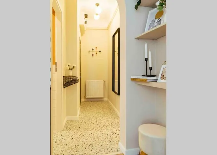 Stunning Views - Location - Netflix + Balcony Apartament *