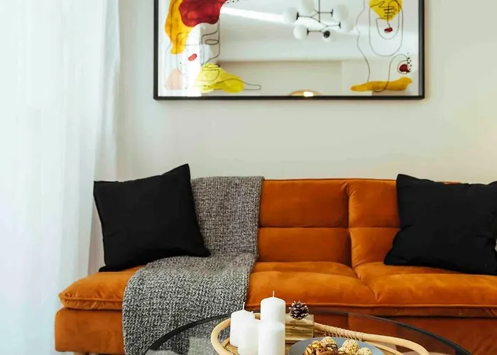 Stunning Views - Location - Netflix + Balcony Apartament *