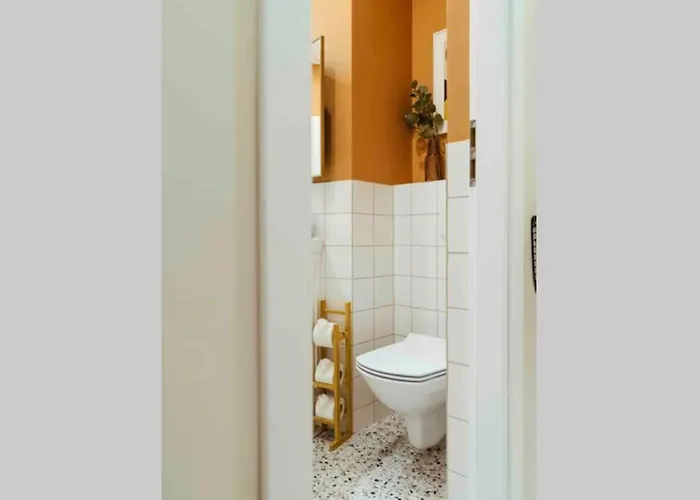 דירה Stunning Views - Location - Netflix + Balcony *